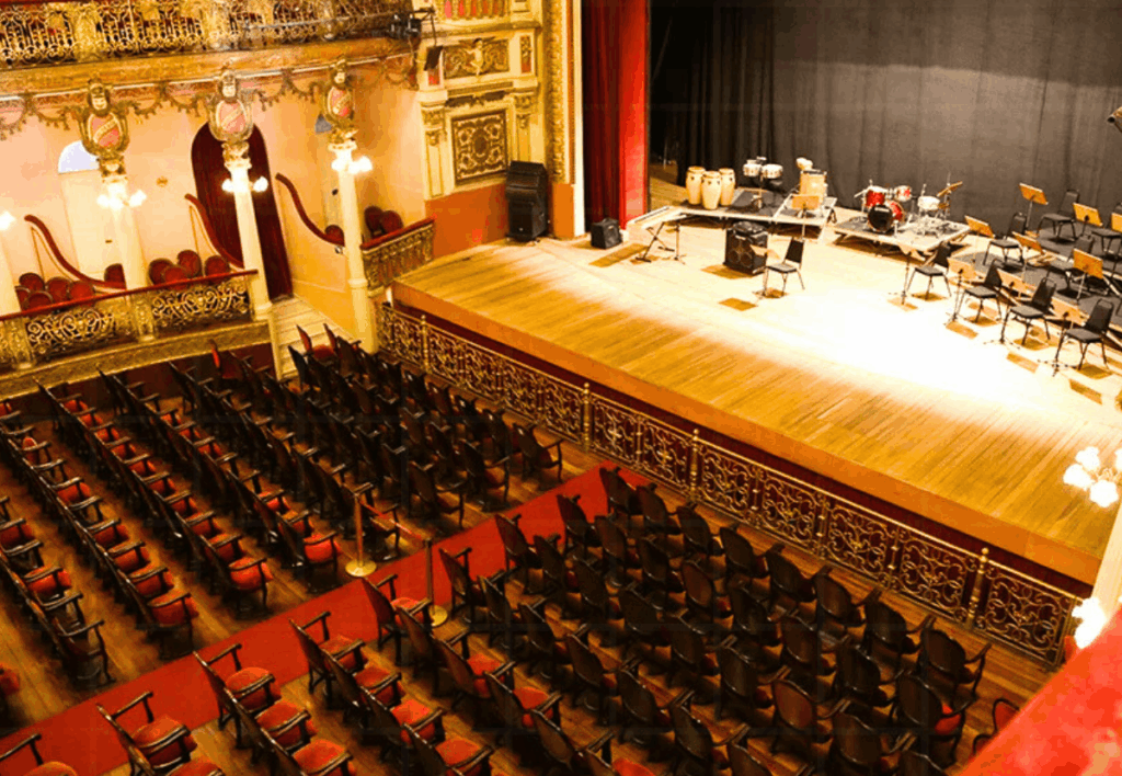 teatro amazonas espetaculo