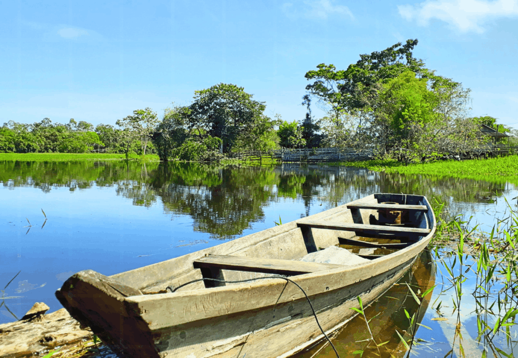 arte-carpintaria-naval-ribeirinha-canoa-amazonica